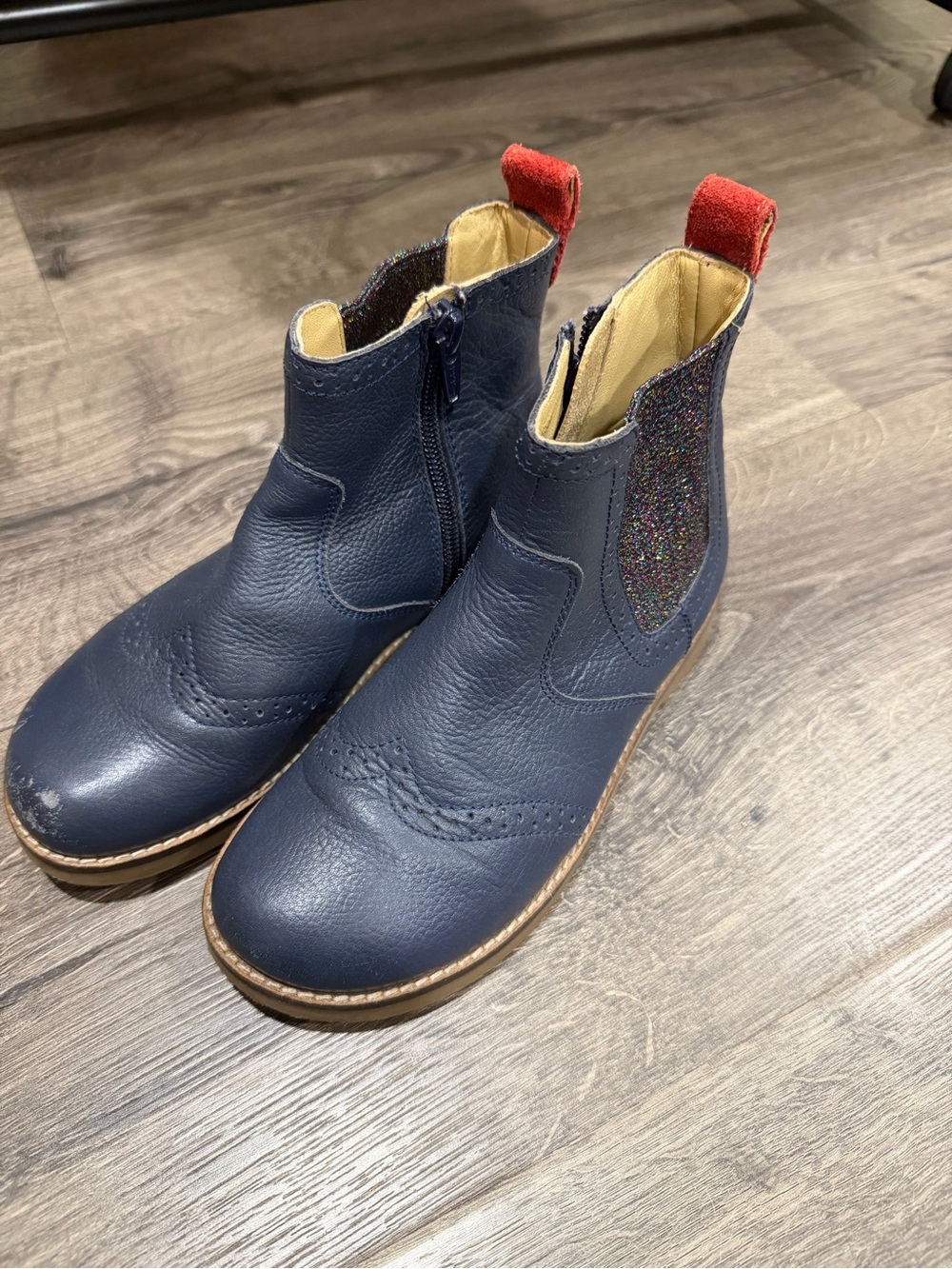 Mini Boden Navy Leather Kids Chelsea Boots with Red Pull Tabs and Glitter Panels